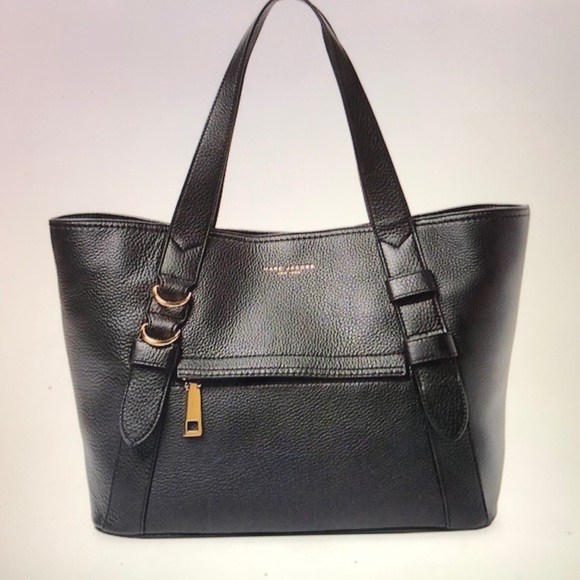 Marc Jacobs Handbags - EUC Marc Jacobs Pebbled Leather Shoulder Bag Tote